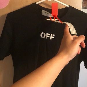 OFF WHITE